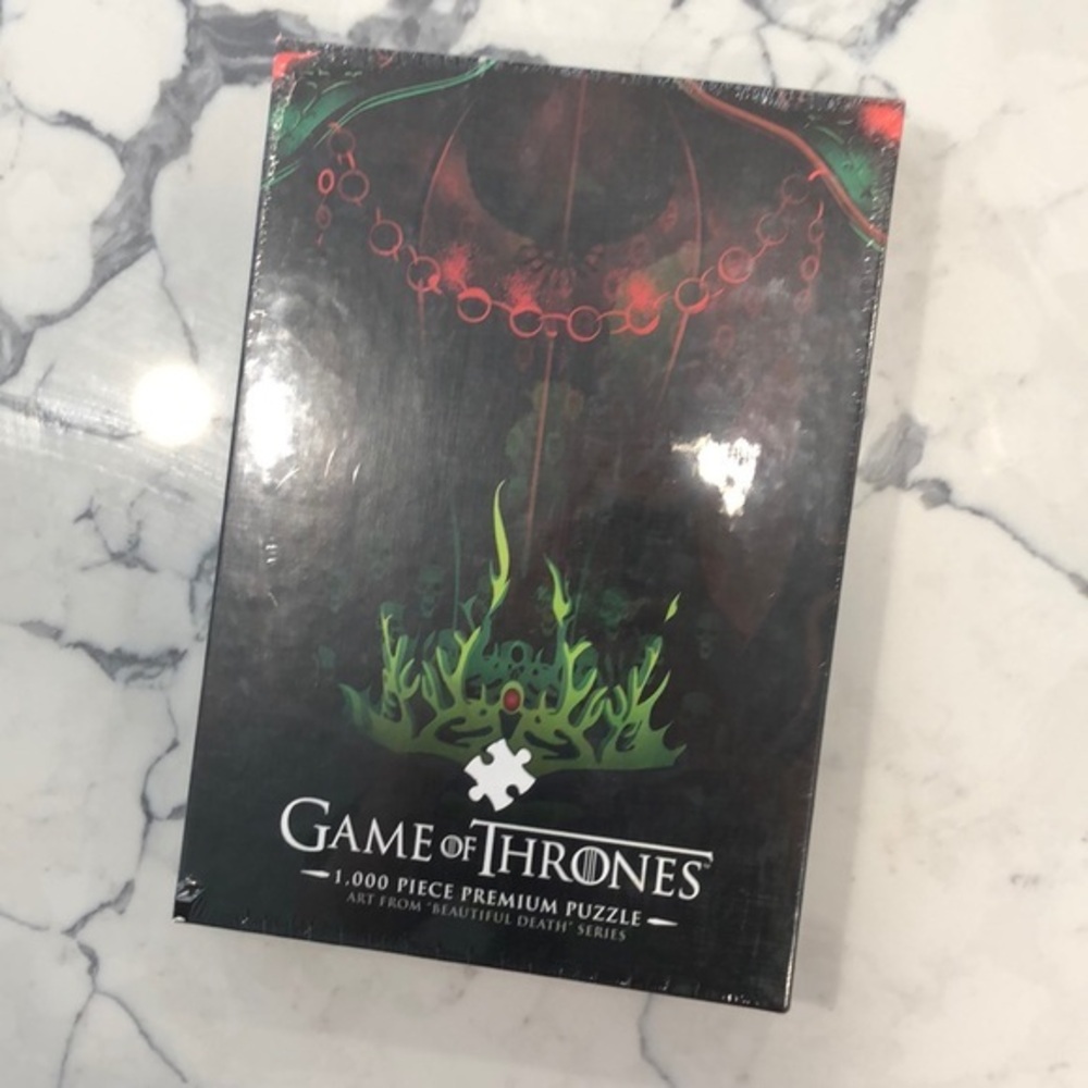 Game of thrones premium 1000 piece puzzle NWT
